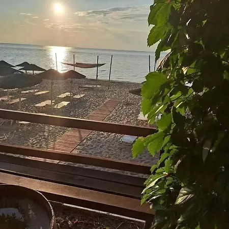 Apartment To Let Giannis Makrygialos
