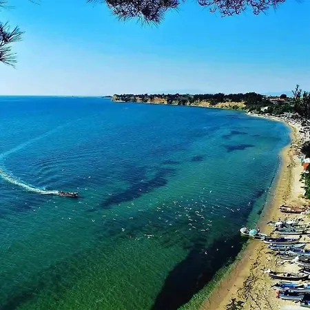 To Let Giannis * Makrygialos